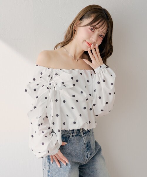 Chico(チコ)の「オフショルリボンバルーンブラウス(シャツ/ブラウス・レディース・アイボリー/ピンク/ホワイト系その他2/ブルー/ホワイト系その他3・FREE)」の20枚目の写真