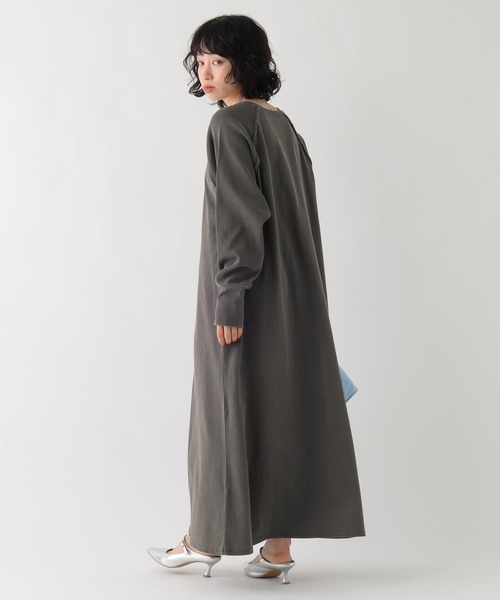 BAYFLOW（ベイフロー）の「[WEB限定]カットワンピース（ワンピース・レディース・チャコール/ベージュ/ブルー/オフホワイト・SMALL/MEDIUM）」の14枚目の写真
