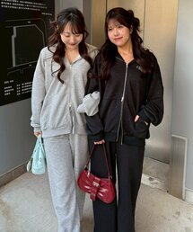 Another Branch olive des olive（アナザーブランチオリーブデオリーブ）の「【セットアップ対応】キラキラスエットZIPパーカー（パーカー）」