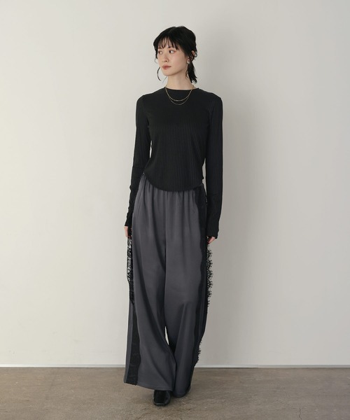 shetila(シェティラ)の「キレイ見え シアーリブラウンドヘムカットソー(Tシャツ/カットソー・レディース・ブラック/ホワイト/グレー・M)」の16枚目の写真