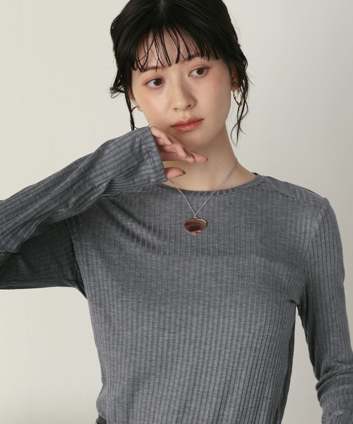 shetila(シェティラ)の「キレイ見え シアーリブラウンドヘムカットソー(Tシャツ/カットソー・レディース・ブラック/ホワイト/グレー・M)」の20枚目の写真