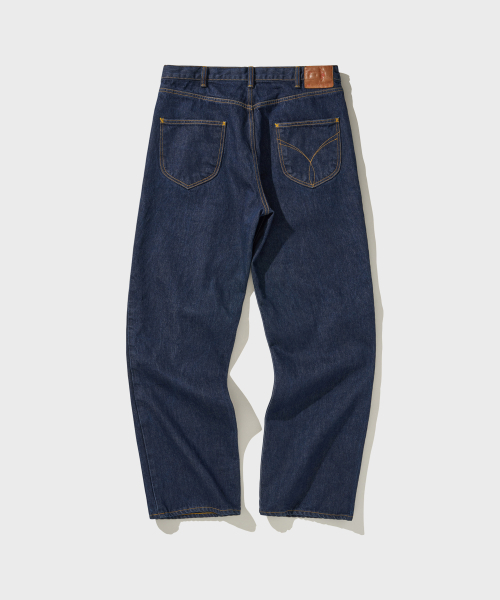 VDR（ブイディアール）の「Lot. 017 BIKER BOOTCUT JEANS (washed)（デニムパンツ・メンズ・その他・LARGE/MEDIUM/SMALL/X-LARGE）」の2枚目の写真