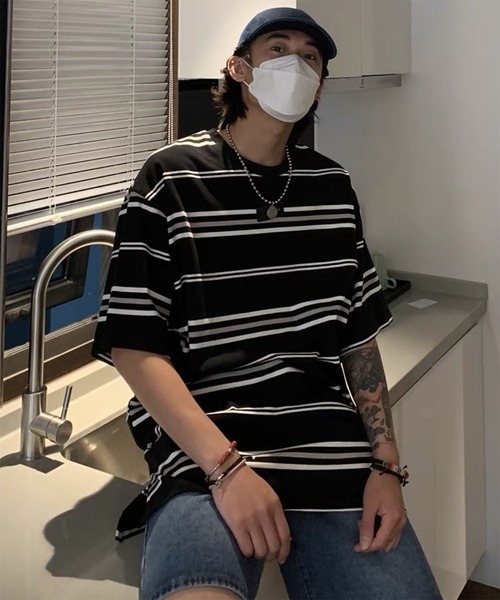 WESTBOY(ウエストボーイ)の「ユニセックス シックボーダー ビッグ モノトーン ストライプ 半袖Tシャツ WO26S7TP03(Tシャツ/カットソー・メンズ・ブラック・XXL/XL)」の4枚目の写真