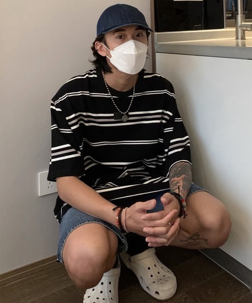 WESTBOY(ウエストボーイ)の「ユニセックス シックボーダー ビッグ モノトーン ストライプ 半袖Tシャツ WO26S7TP03(Tシャツ/カットソー・メンズ・ブラック・XXL/XL)」の5枚目の写真