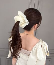 MAJESTIC LEGON | キラキラブルーミングシュシュ(シュシュ)