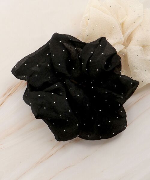 MAJESTIC LEGON（マジェスティックレゴン）の「キラキラブルーミングシュシュ（シュシュ・レディース・ブラック/アイボリー・FREE）」の8枚目の写真