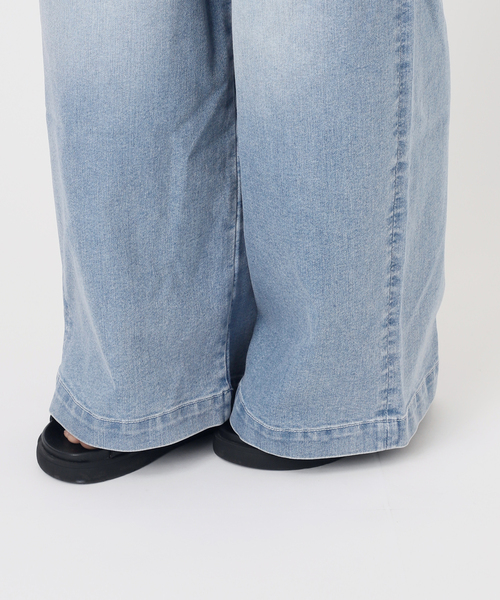 JOURNAL STANDARD（ジャーナルスタンダード）の「TuckEasyDENIM By COOLMAX(R)fabric（デニムパンツ・レディース・サックスブルー・36/38）」の2枚目の写真