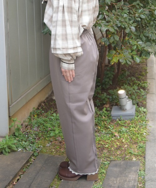 axes femme(アクシーズファム)の「裾レースストレートパンツ(その他パンツ・レディース・グレー/ブラック・MEDIUM/LARGE)」の4枚目の写真