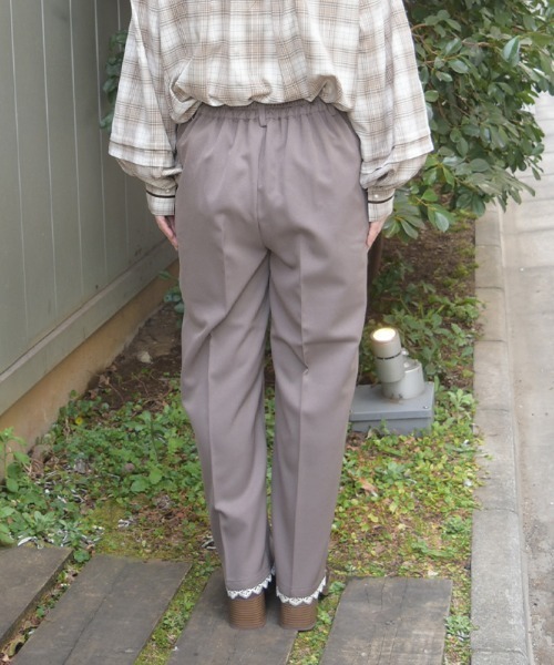 axes femme(アクシーズファム)の「裾レースストレートパンツ(その他パンツ・レディース・グレー/ブラック・MEDIUM/LARGE)」の5枚目の写真