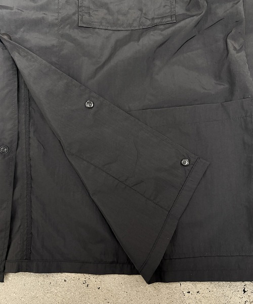 NoiR/ノアール（ノアール）の「NoiR:pocketable shirt（ナイロンジャケット・メンズ・ブラック・L/M）」の3枚目の写真
