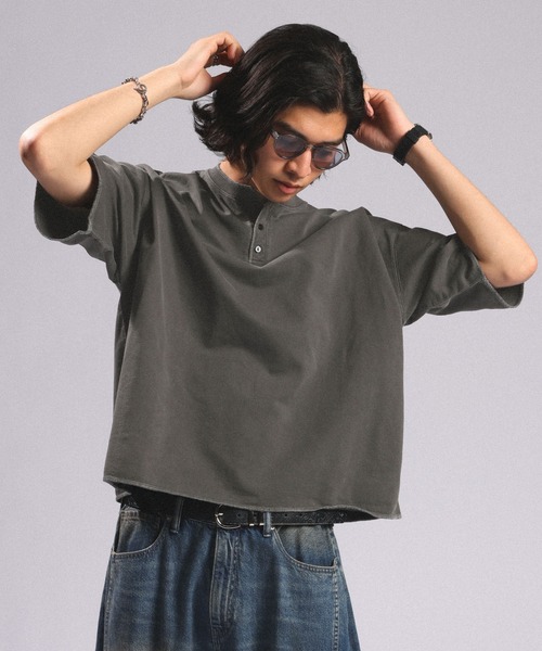 RAGEBLUE(レイジブルー)の「Pigment Henry Neck T-Shirt/ピグメント加工/ヘンリーネックTシャツ(Tシャツ/カットソー・メンズ・グレー/ブラック/ホワイト・LARGE/MEDIUM)」の2枚目の写真