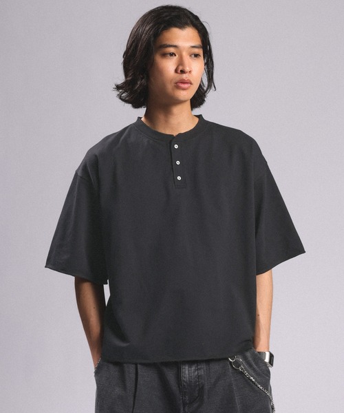RAGEBLUE(レイジブルー)の「Pigment Henry Neck T-Shirt/ピグメント加工/ヘンリーネックTシャツ(Tシャツ/カットソー・メンズ・グレー/ブラック/ホワイト・LARGE/MEDIUM)」の1枚目の写真