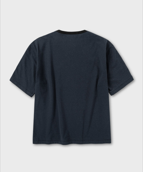 NONBLANK(ノンブランク)の「ミニマルサッカーTシャツ_DARK NAVY(Tシャツ/カットソー・メンズ・ダークネイビー・MEDIUM/LARGE/X-LARGE)」の2枚目の写真