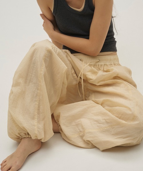 TODAYFUL（トゥデイフル）の「Nylon Ripstop Pants（その他パンツ・レディース・インディゴブルー/セージグリーン/クリーム・38inch/36inch）」の2枚目の写真