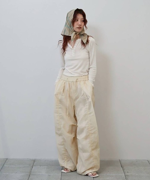 TODAYFUL（トゥデイフル）の「Nylon Ripstop Pants（その他パンツ・レディース・インディゴブルー/セージグリーン/クリーム・38inch/36inch）」の5枚目の写真