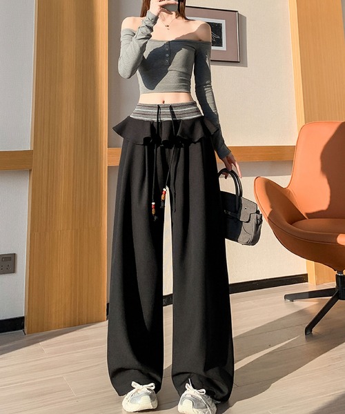 2ly2(トゥーリートゥー)の「ワイドパンツ フリルウエスト ハイウエスト ロング丈 無地 ゆったり(その他パンツ・レディース・ブラウン/ブラック・FREE)」の9枚目の写真