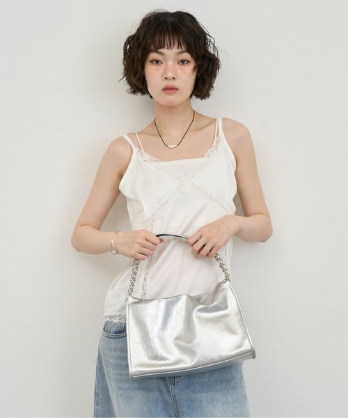 NUJOH(ヌゾ)の「Soft Chain Strap Shoulder Bag / ソフトチェーンストラップショルダーバッグ(ショルダーバッグ・レディース・シルバー/アイボリー/ブラック・FREE)」の18枚目の写真