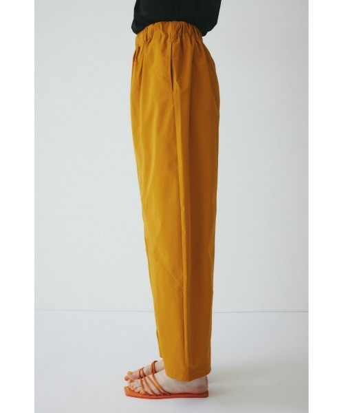 HeRIN.CYE（ヘリンドットサイ）の「Switching cocoon pants / スウィッチングパンツ（スラックス・レディース・ブラック/ブルー/イエロー・36/38）」の9枚目の写真