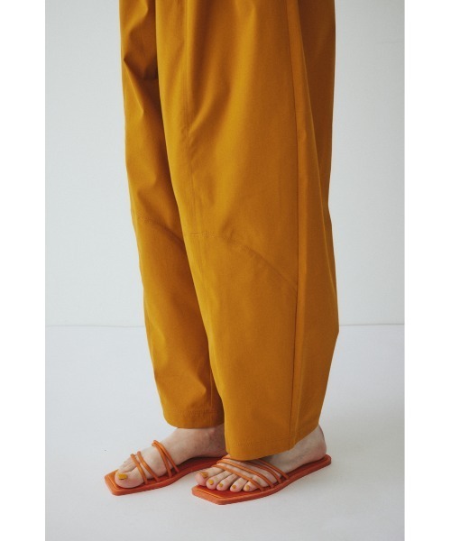 HeRIN.CYE（ヘリンドットサイ）の「Switching cocoon pants / スウィッチングパンツ（スラックス・レディース・ブラック/ブルー/イエロー・36/38）」の15枚目の写真