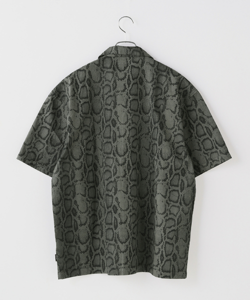 Carhartt WIP(カーハートダブリューアイピー)の「CARHARTT WIP / カーハート ダブリューアイピー S/S SNAKE CAMO SHIRT(シャツ/ブラウス・メンズ・ライトグリーン・LARGE/MEDIUM)」の2枚目の写真