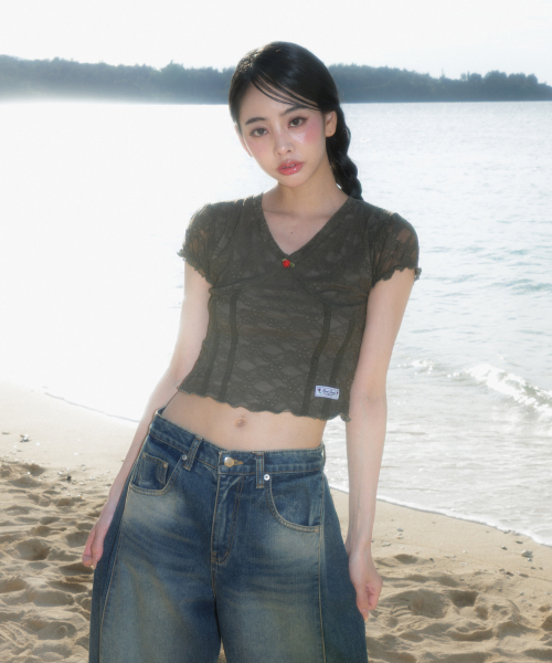 ROSEFRANTZ（ロゼフランツ）の「Rose Lace Slim T-shirt [Khaki]（Tシャツ/カットソー・レディース・カーキ・OS）」の3枚目の写真