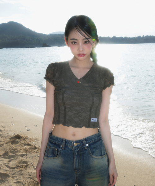 ROSEFRANTZ（ロゼフランツ）の「Rose Lace Slim T-shirt [Khaki]（Tシャツ/カットソー・レディース・カーキ・OS）」の8枚目の写真
