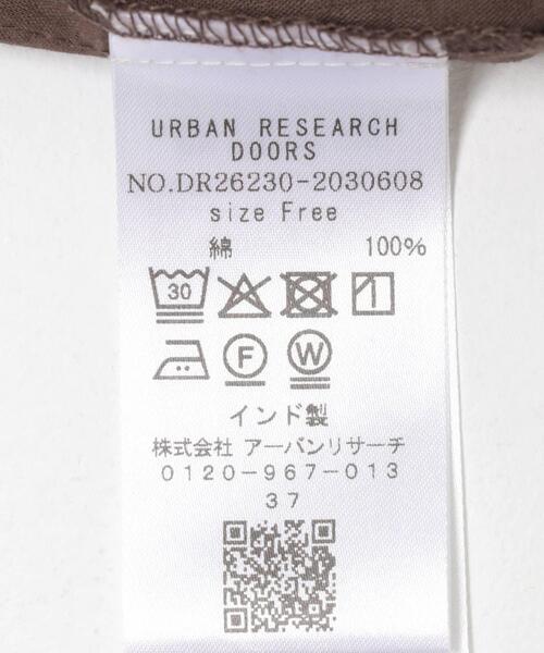URBAN RESEARCH DOORS(アーバンリサーチドアーズ)の「コットンボイルロールアップスリーブブラウス | 涼しい/夏/エアリー/ナチュラル/大人カジュアル(シャツ/ブラウス・レディース・ネイビー/オレンジ/グリーン/ブラウン・FREE)」の7枚目の写真