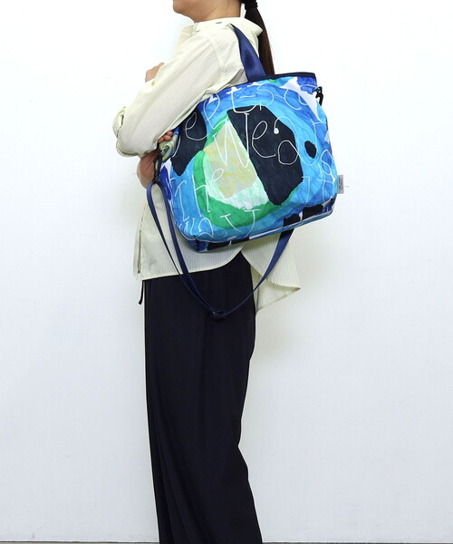 COOCO(クーコ)の「【kiki creative×COOCO】Artist Collection colorful print2WAYトートバッグ/A4対応(トートバッグ・レディース・グリーン/その他12/ブルー・FREE)」の12枚目の写真