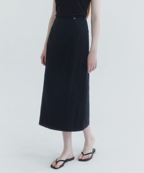 MICANE(ミケーネ)の「グラニアナイロンロングスカート(スカート・レディース・ブラック/クリーム・X-SMALL/XX-LARGE/X-LARGE/SMALL/MEDIUM/LARGE)」の3枚目の写真