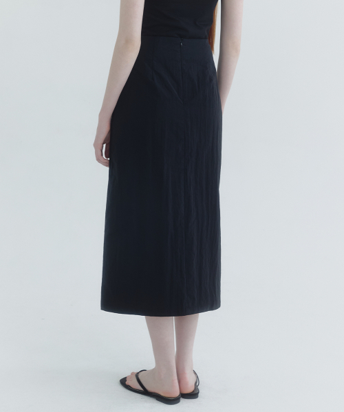 MICANE(ミケーネ)の「グラニアナイロンロングスカート(スカート・レディース・ブラック/クリーム・X-SMALL/XX-LARGE/X-LARGE/SMALL/MEDIUM/LARGE)」の4枚目の写真