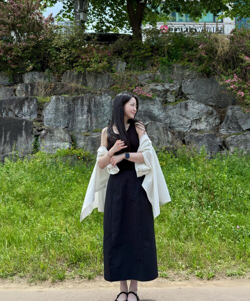 MICANE(ミケーネ)の「グラニアナイロンロングスカート(スカート・レディース・ブラック/クリーム・X-SMALL/XX-LARGE/X-LARGE/SMALL/MEDIUM/LARGE)」の14枚目の写真