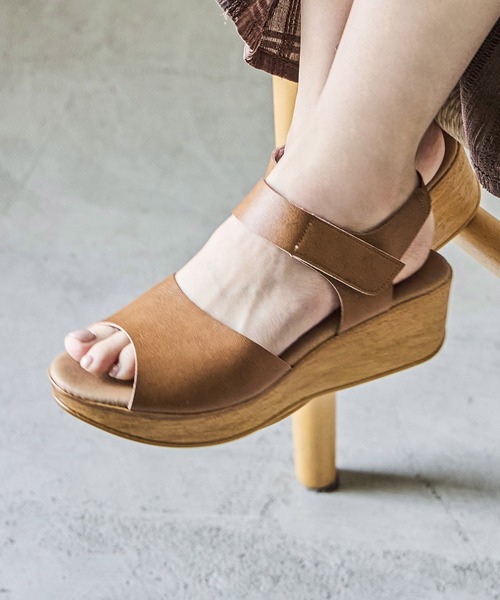 Fashion Letter(ファッションレター)の「日本製 アンクルベルトウェッジサボサンダル 痛くないサンダル(サンダル・レディース・ゴールド/キャメル/ベージュ系その他/ブラック・S/M/L/LL)」の17枚目の写真