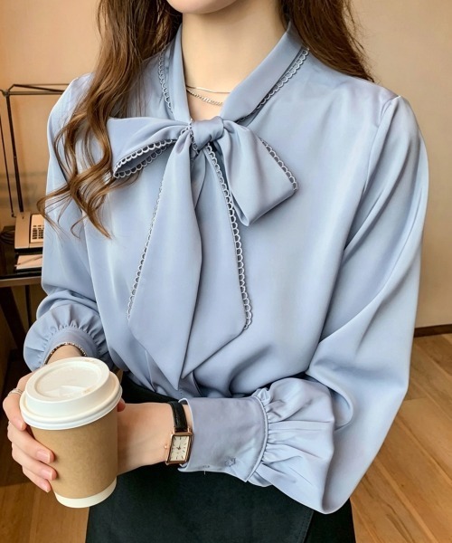 Miniministore(ミニミニストア)の「リボンタイブラウス ボウタイシャツ 長袖(シャツ/ブラウス・レディース・ブルー/ホワイト・FREE)」の2枚目の写真