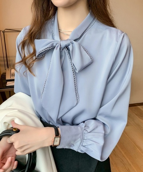 Miniministore(ミニミニストア)の「リボンタイブラウス ボウタイシャツ 長袖(シャツ/ブラウス・レディース・ブルー/ホワイト・FREE)」の3枚目の写真