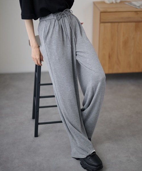 DAYRA(デイラ)の「ウエスト リボン タック スウェット パンツ(スウェットパンツ・レディース・ダークグレー/ネイビー/ブラック・L/M)」の2枚目の写真