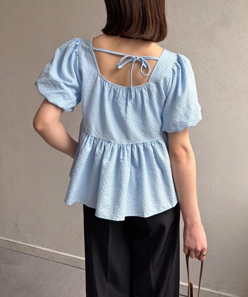 Thevon(ゼボン)の「スクエアネックバックリボンペプラムブラウス(シャツ/ブラウス・レディース・サックスブルー/ブラック/オフホワイト・FREE)」の17枚目の写真