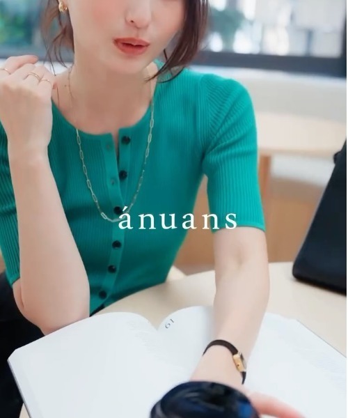 anuans(アニュアンス)の「リュクスビスコースハーフスリーブカーディガン(カーディガン/ボレロ・レディース・サックスブルー/ブラック/ベージュ/グリーン/ホワイト・MEDIUM/SMALL)」の8枚目の写真