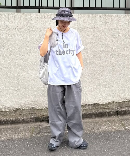 Franklin Climbing(フランクリンクライミング)の「【Franklin Climbing/フランクリンクライミング】【ユニセックス】IN THE CITYドットプリントTee(Tシャツ/カットソー・メンズ・ブラック/ホワイト/ネイビー・MEDIUM/LARGE)」の5枚目の写真