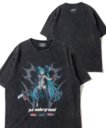 ADPOSION（アドポーション）の「【P.N UNDERGROUND × RACING MIKU】フロントプリント クルーネックTシャツ（Tシャツ/カットソー）」