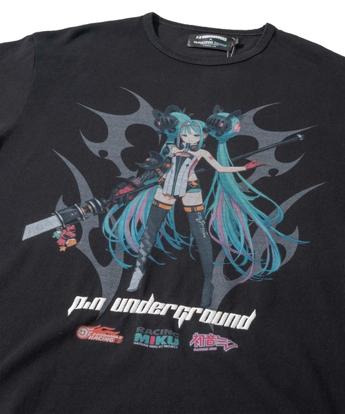 ADPOSION(アドポーション)の「【P.N UNDERGROUND × RACING MIKU】フロントプリント クルーネックTシャツ(Tシャツ/カットソー・メンズ・ブラック/チャコールグレー/ホワイト・LARGE/X-LARGE/MEDIUM)」の11枚目の写真