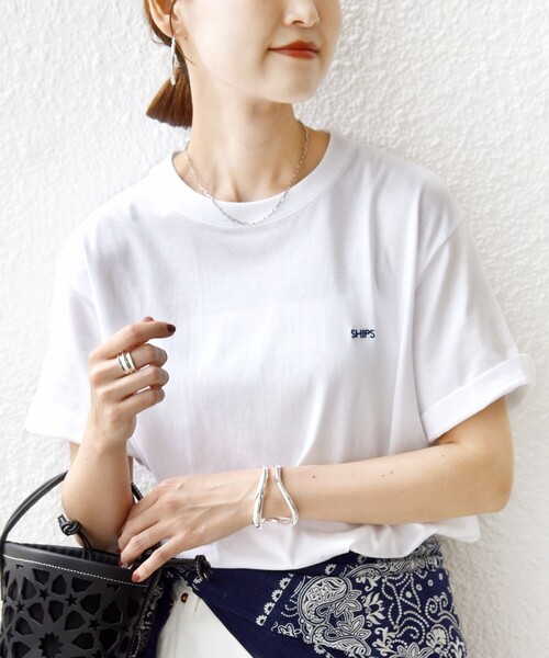 SHIPS(シップス)の「【WEB限定】SHIPS: マイクロ SHIPSロゴ Tシャツ(Tシャツ/カットソー・メンズ・ネイビー/ライトブルー/ホワイト/グレー/ブラック/ブラウン/コバルトブルー/ピンク/ロイヤルブルー・SMALL/MEDIUM/LARGE/X-LARGE)」の1枚目の写真