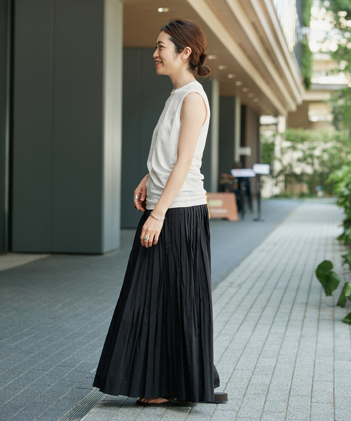 VERMEIL par iena(ヴェルメイユパーイエナ)の「キュプラコットンノースリーブ(Tシャツ/カットソー・レディース・チャコールグレー/ホワイト・FREE)」の21枚目の写真