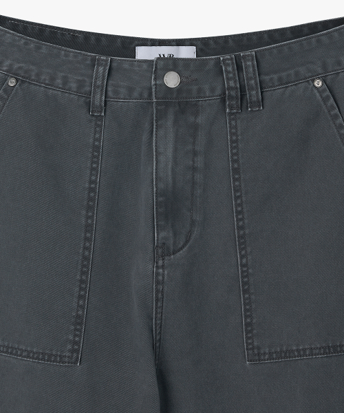 WEST GRAND BOULEVARD（ウエストグランドブルバード）の「カットオフヴィンテージルーズストレートペインターパンツ WASHED CHARCOAL（その他パンツ・メンズ・その他・MEDIUM/LARGE/X-LARGE）」の3枚目の写真