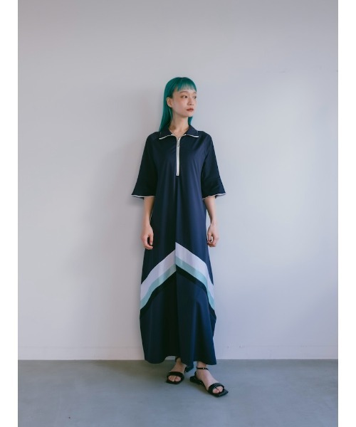 ELLA CANTARIA(エヤカンタリア)の「Chevron Half-Zip Dress|V字型ハーフジップワンピース(ワンピース・レディース・ネイビー/オフホワイト・FREE)」の22枚目の写真