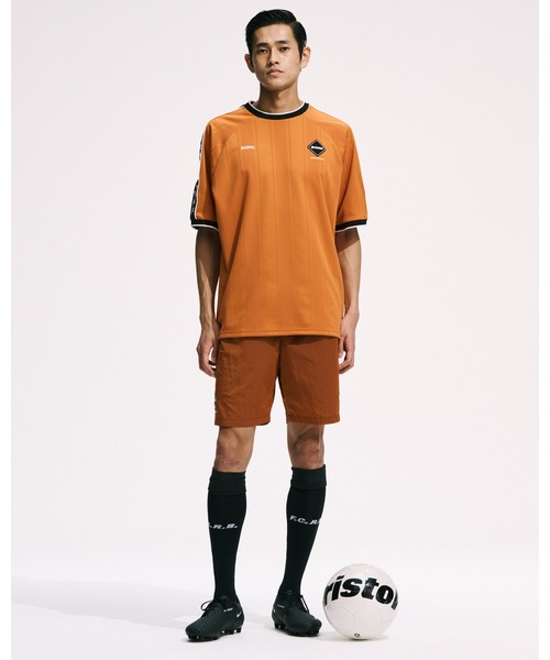 F.C.Real Bristol(エフシーレアルブリストル)の「SHADOW WEAVE STRIPE S/S TOP(Tシャツ/カットソー・メンズ・ブラック/オレンジ/チャコールグレー・SMALL/MEDIUM/LARGE/X-LARGE/XX-LARGE)」の12枚目の写真