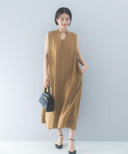 URBAN RESEARCH ROSSO WOMEN(アーバンリサーチ ロッソ)の「クールタッチ 吸水速乾キーネックフレアワンピース(ワンピース・レディース・ネイビー/イエロー系その他・FREE)」の2枚目の写真