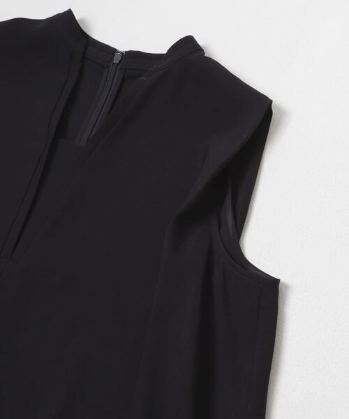 URBAN RESEARCH ROSSO WOMEN(アーバンリサーチ ロッソ)の「クールタッチ 吸水速乾キーネックフレアワンピース(ワンピース・レディース・ネイビー/イエロー系その他・FREE)」の10枚目の写真