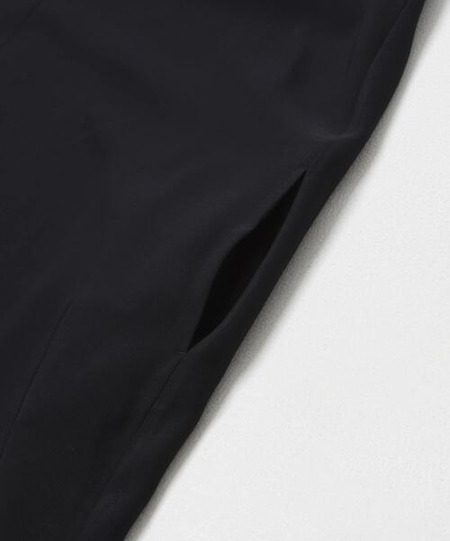 URBAN RESEARCH ROSSO WOMEN(アーバンリサーチ ロッソ)の「クールタッチ 吸水速乾キーネックフレアワンピース(ワンピース・レディース・ネイビー/イエロー系その他・FREE)」の11枚目の写真