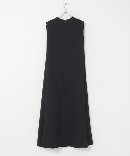 URBAN RESEARCH ROSSO WOMEN(アーバンリサーチ ロッソ)の「クールタッチ 吸水速乾キーネックフレアワンピース(ワンピース・レディース・ネイビー/イエロー系その他・FREE)」の12枚目の写真