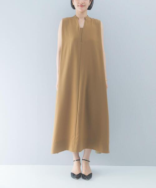 URBAN RESEARCH ROSSO WOMEN(アーバンリサーチ ロッソ)の「クールタッチ 吸水速乾キーネックフレアワンピース(ワンピース・レディース・ネイビー/イエロー系その他・FREE)」の18枚目の写真